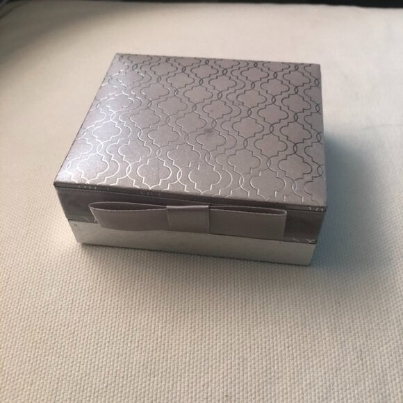 Necklace - Picture 5 of 5